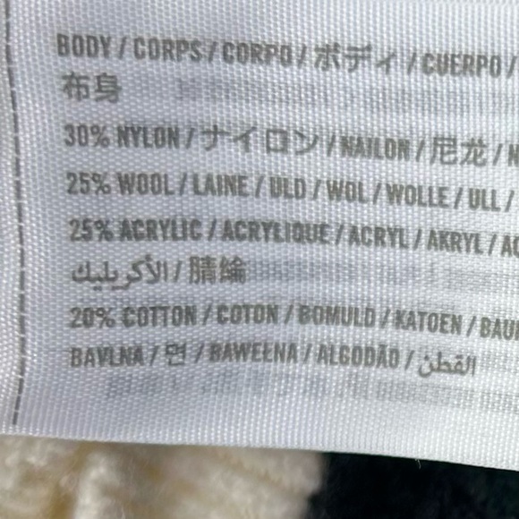 Abercrombie & Fitch Women’s Woo Blend Textured Cream Crewneck Sweater XS PREPPY - Picture 9 of 11